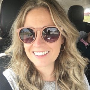 Meet your Posher, Pamela